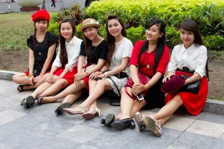 4 kiểu áo không thể thiếu - Cảm hứng video marketing từ Hotspot Matrix